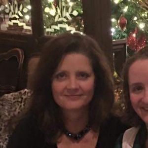 Meet your Posher, Laurie